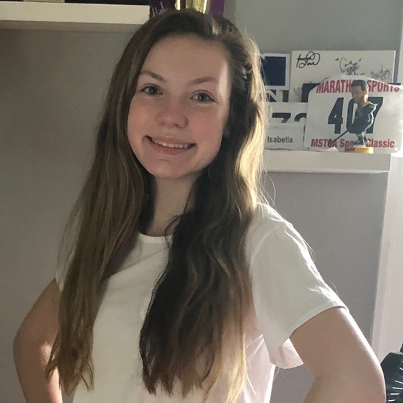 Meet your posher Bella! - Picture 1 of 1